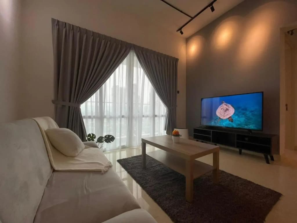 Tritower, 5mins to CIQ, Luxury apartment in JB town - photo 9