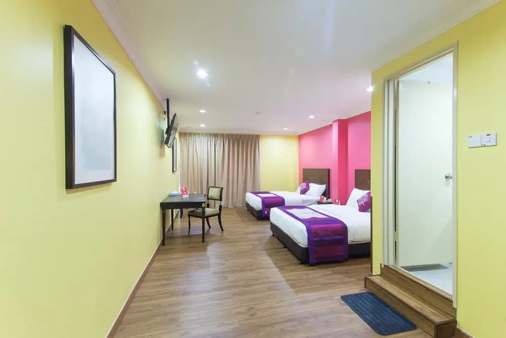 OYO 308 Hotel Sunjoy 9 - photo 7