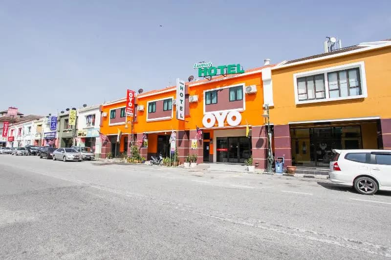 Lumut Hotel by OYO Rooms - photo 12