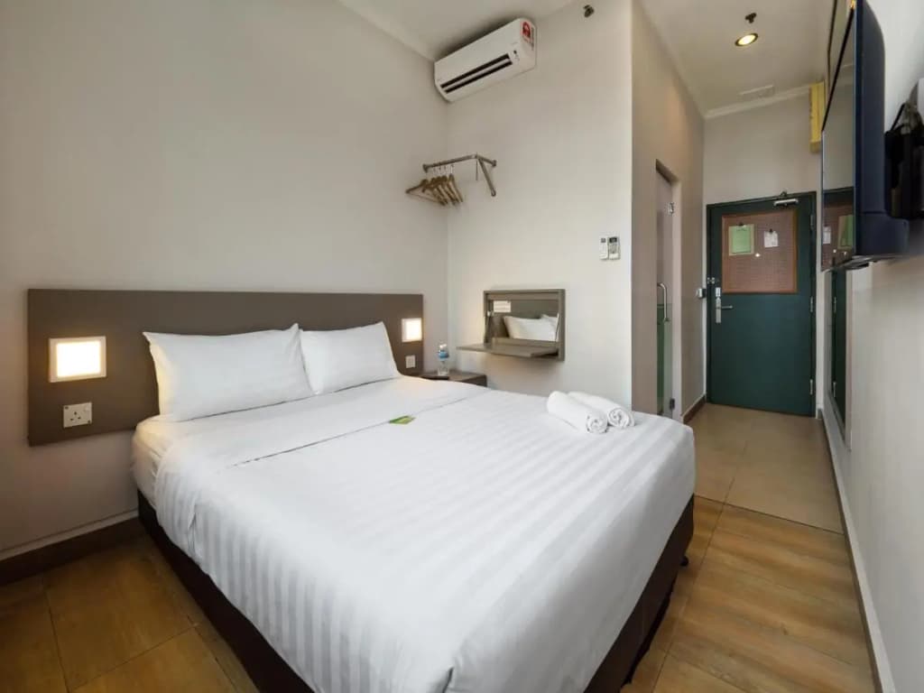 Tune Hotel - 1Borneo, Kota Kinabalu - photo 34