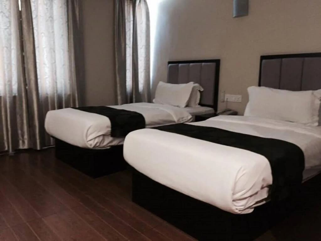 KK Waterfront Hotel - photo 3