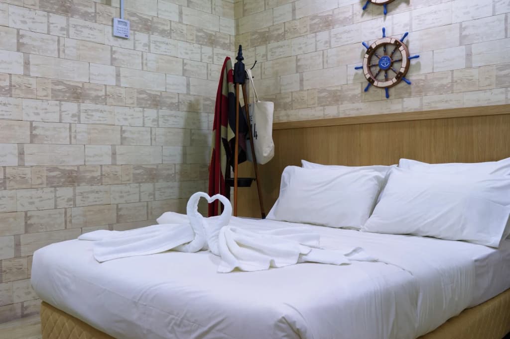 LightHouse Hotel & ShortStay - photo 5