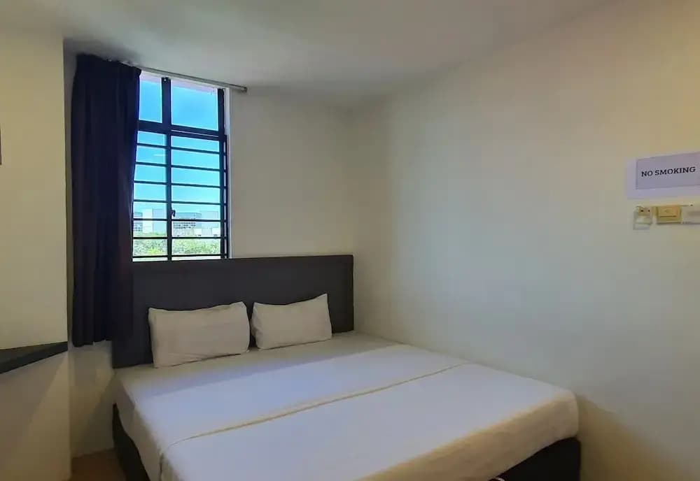 Hotel O Signature Inn Miri - photo 5