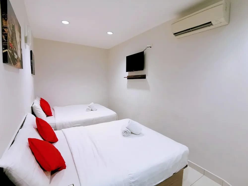 HKF Hotel - photo 5