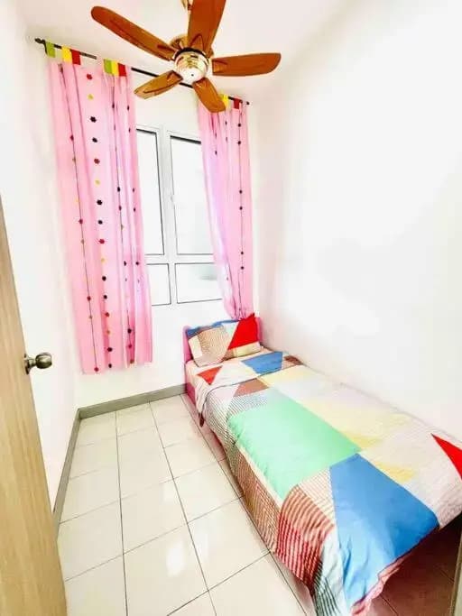 KT CITY HOMESTAY WITH 4 Bedrooms and POOL - photo 5