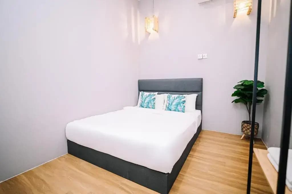 Swing & Pillows @ 87 Chulia St, Georgetown Penang - photo 4