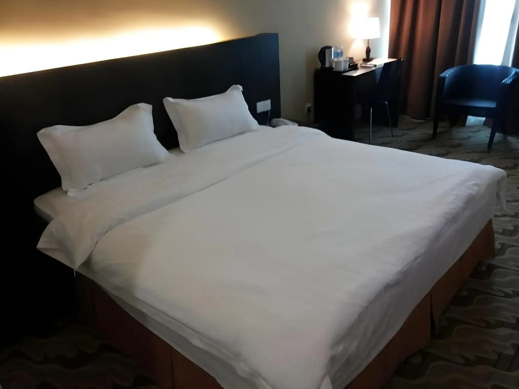 Eminent Hotel - photo 3