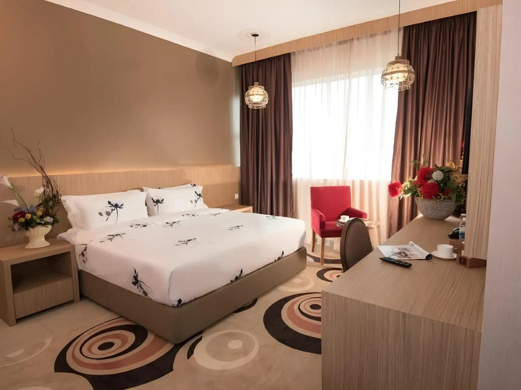 Hotel Holmes Gelang Patah - photo 2