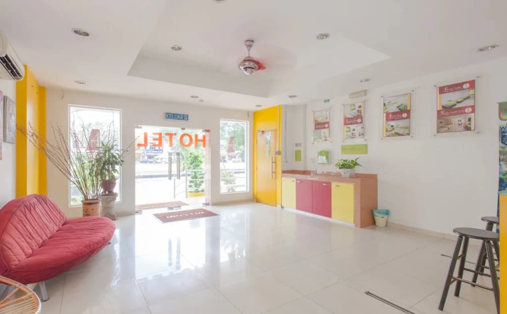 OYO 1226 Hotel Abby IGB Tasek - photo 15