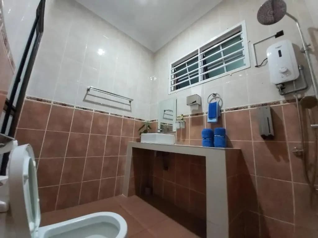 Homestay Villa Solihin Sungai Buloh - photo 8