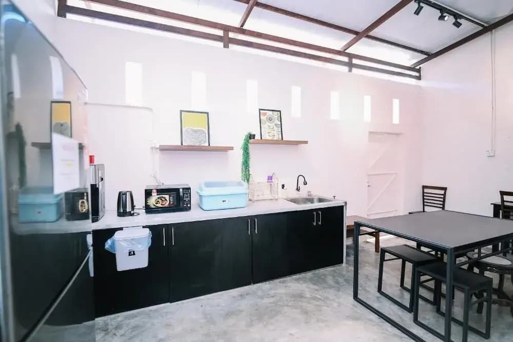 Swing & Pillows @ 75 Chulia St, Georgetown Penang - photo 31