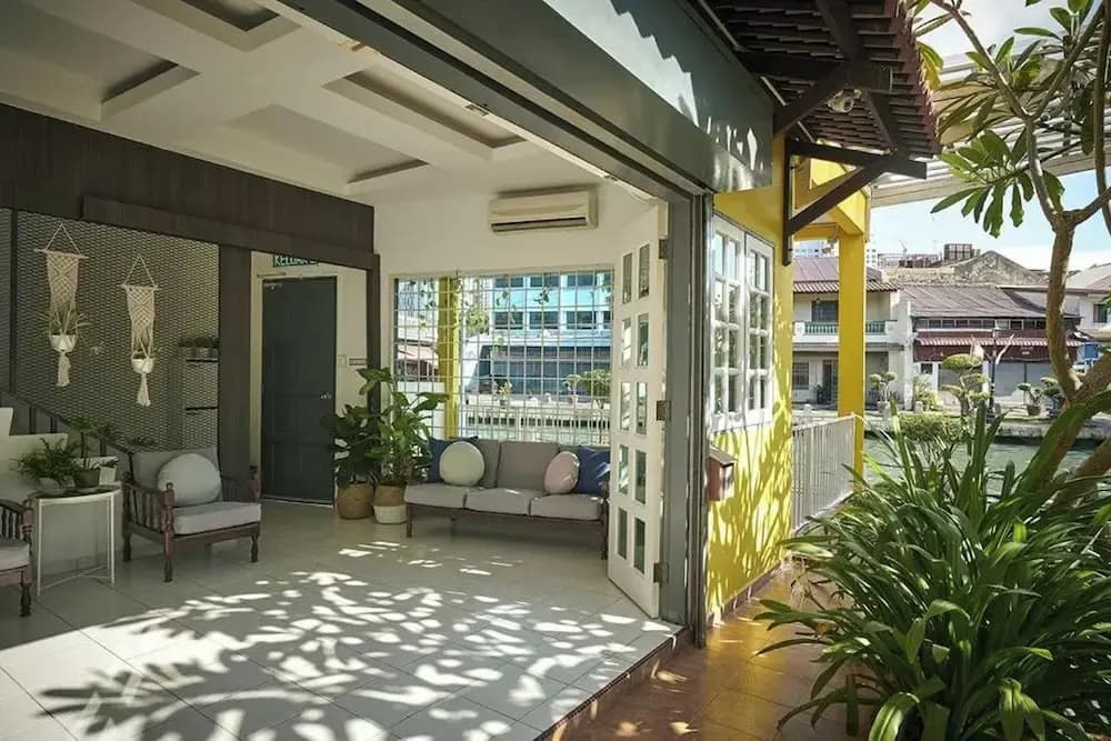 Sleepy Nomad Hostel - photo 17