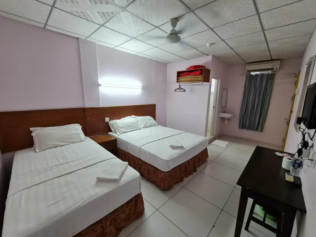 Aristo Hotel 81 - photo 4