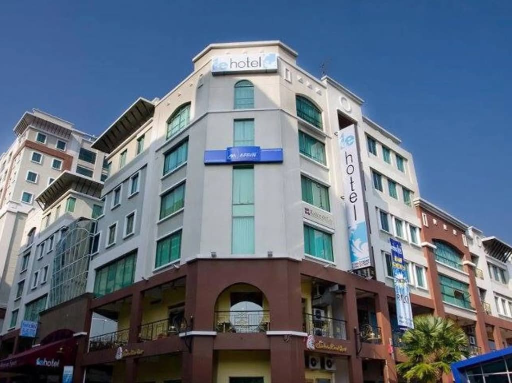 Le Hotel Kota Kinabalu - main photo