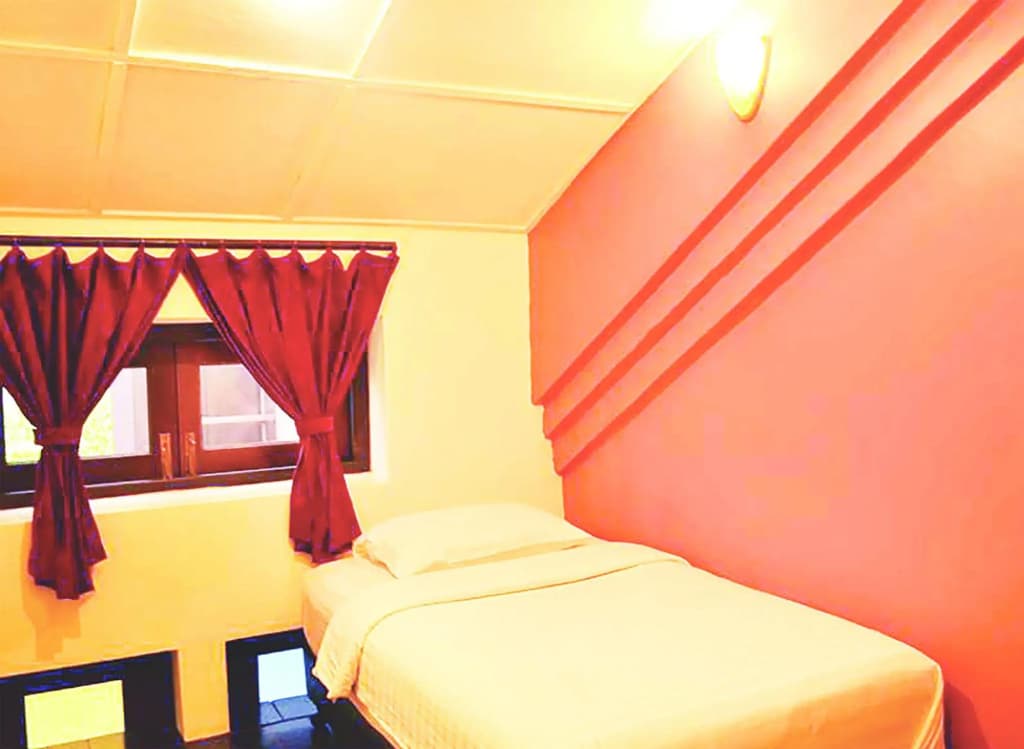 Classic Inn - photo 4