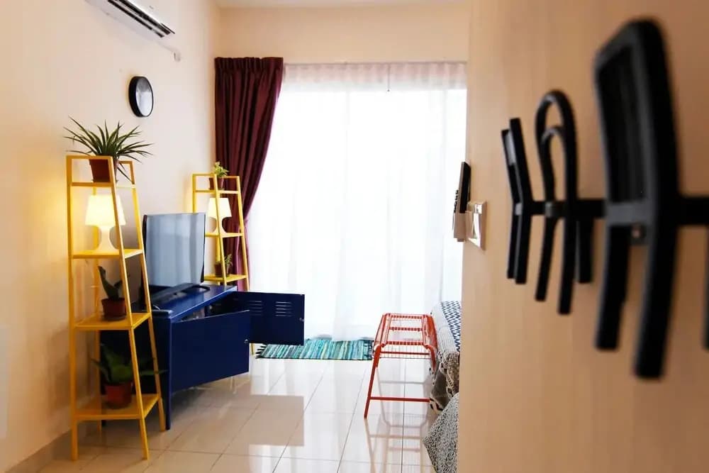 YO.OM Colorful Family Home 3 Pax - photo 8