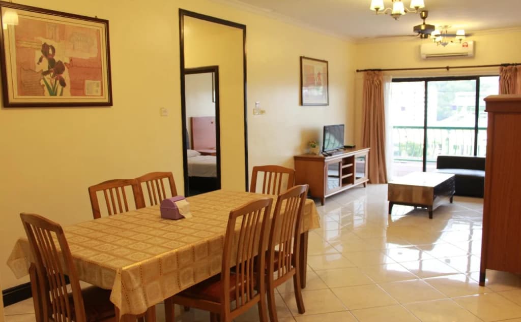 Marimari Marina Service Condo - main photo