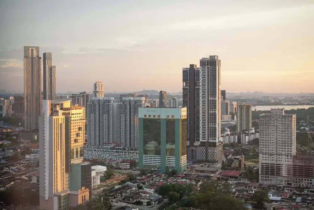 2BR Space Apt Near KSL CIQ JB - photo 16