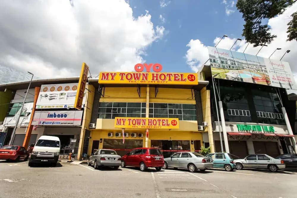 OYO 89470 My Town Hotel - photo 23