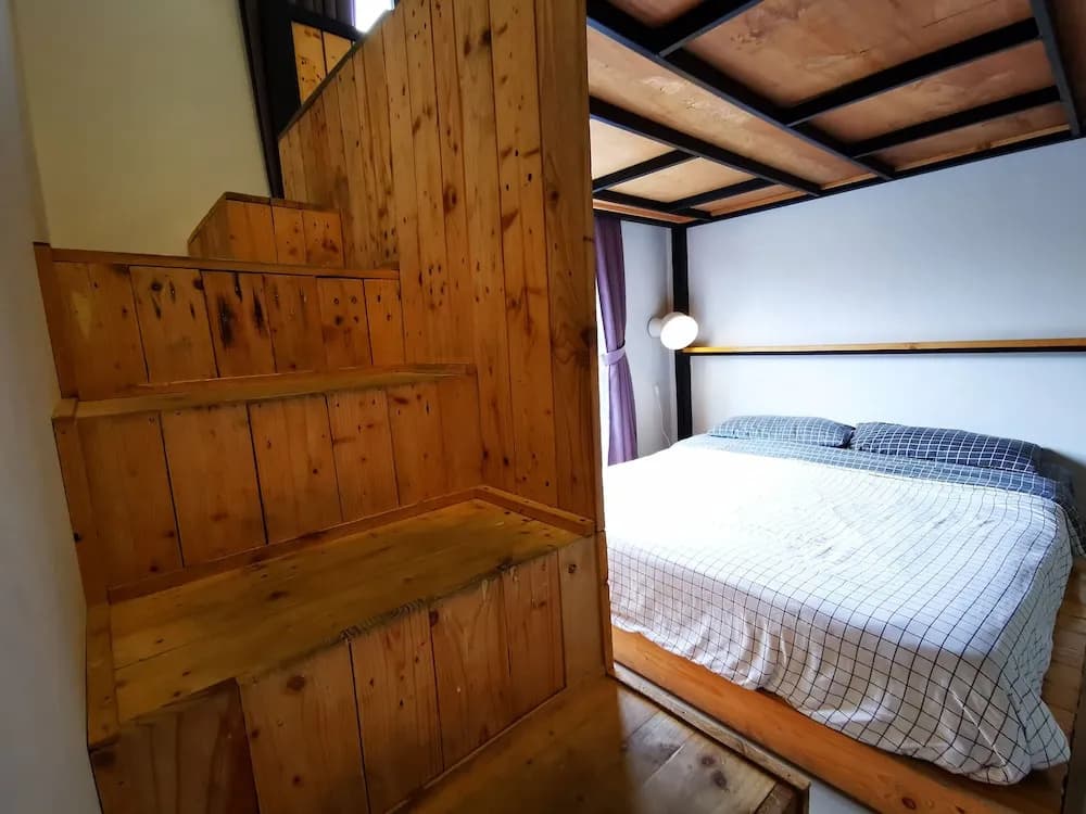 The Woodz Thematic Homestay - photo 3