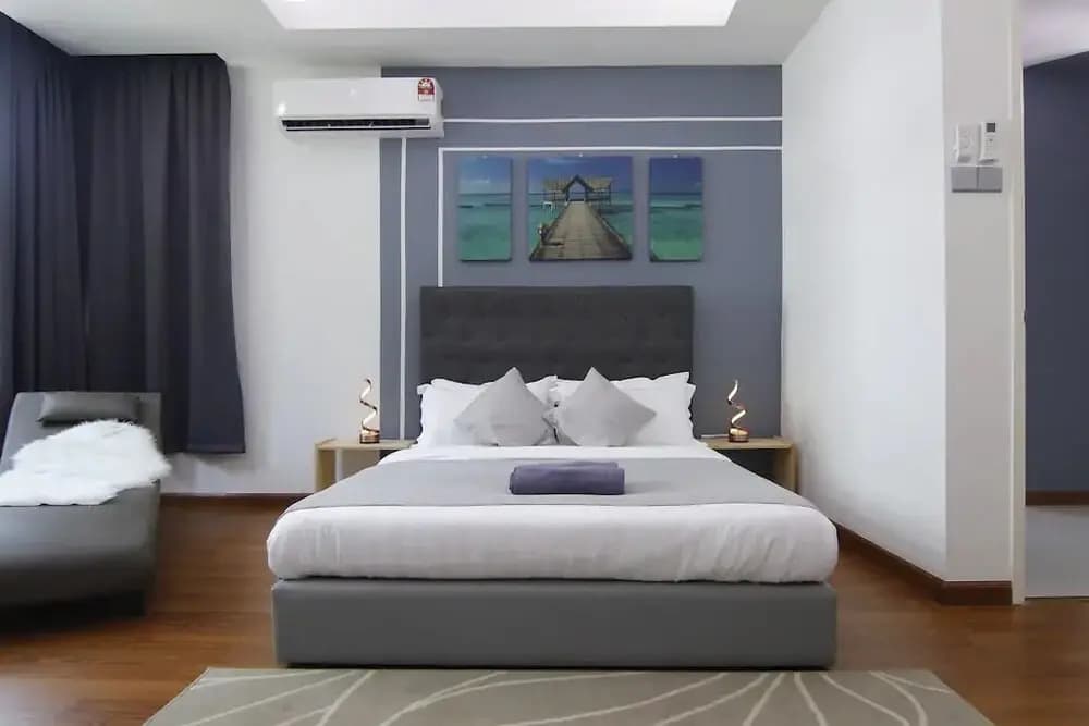 YO.OM Families Luxury Condo Gateway 6 Pax - photo 24