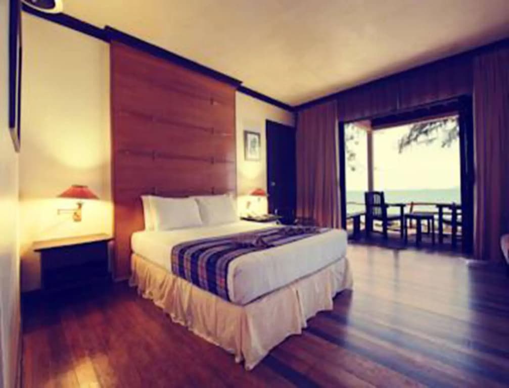Sutra Beach Resort - photo 3