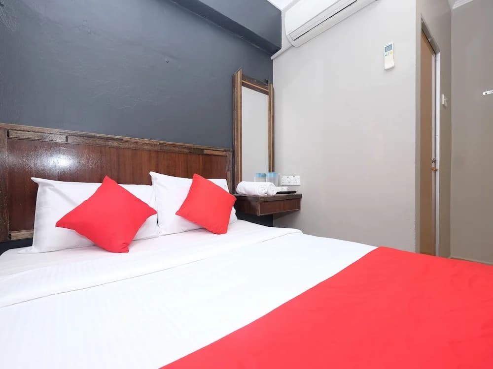 Nice Stay Hotel by OYO Rooms - photo 5