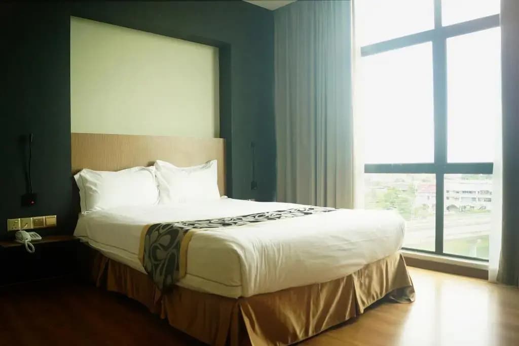 Roxy Hotel and Apartments Hotel - photo 12