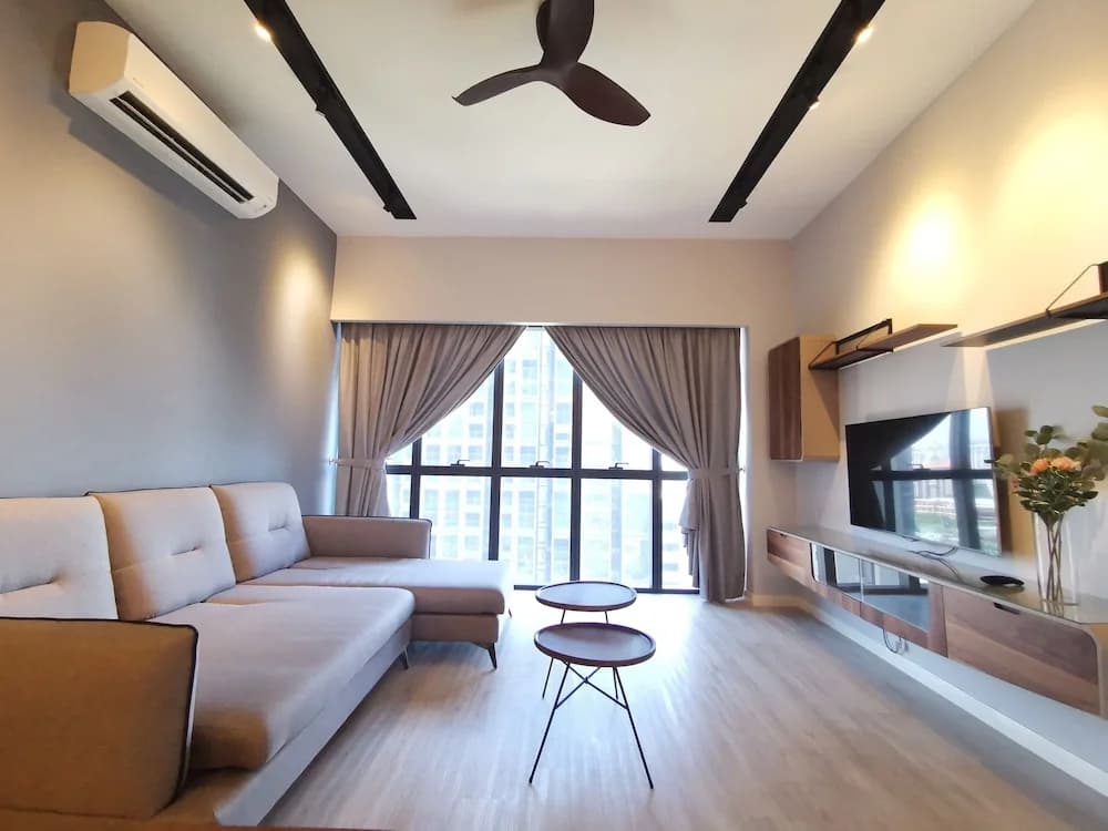 Eminent Suite at ICON City - photo 5
