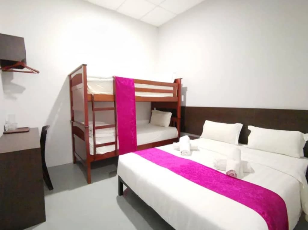 Ban Loong Hotel - photo 2