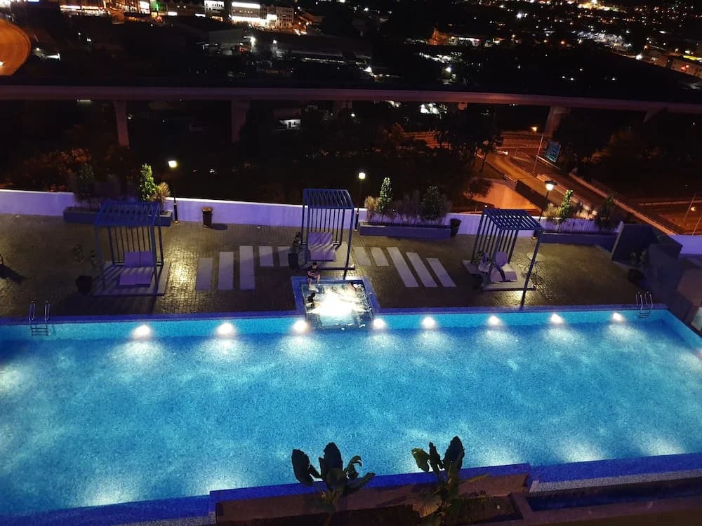 MLH Deluxe Studio Suites @ Landmark Residence - photo 23