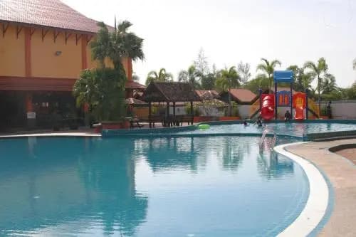 Tanjung Demong Beach Resort - photo 11