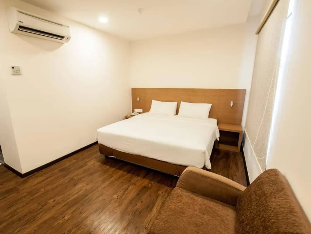 Nagoya Inn Hotel - photo 4