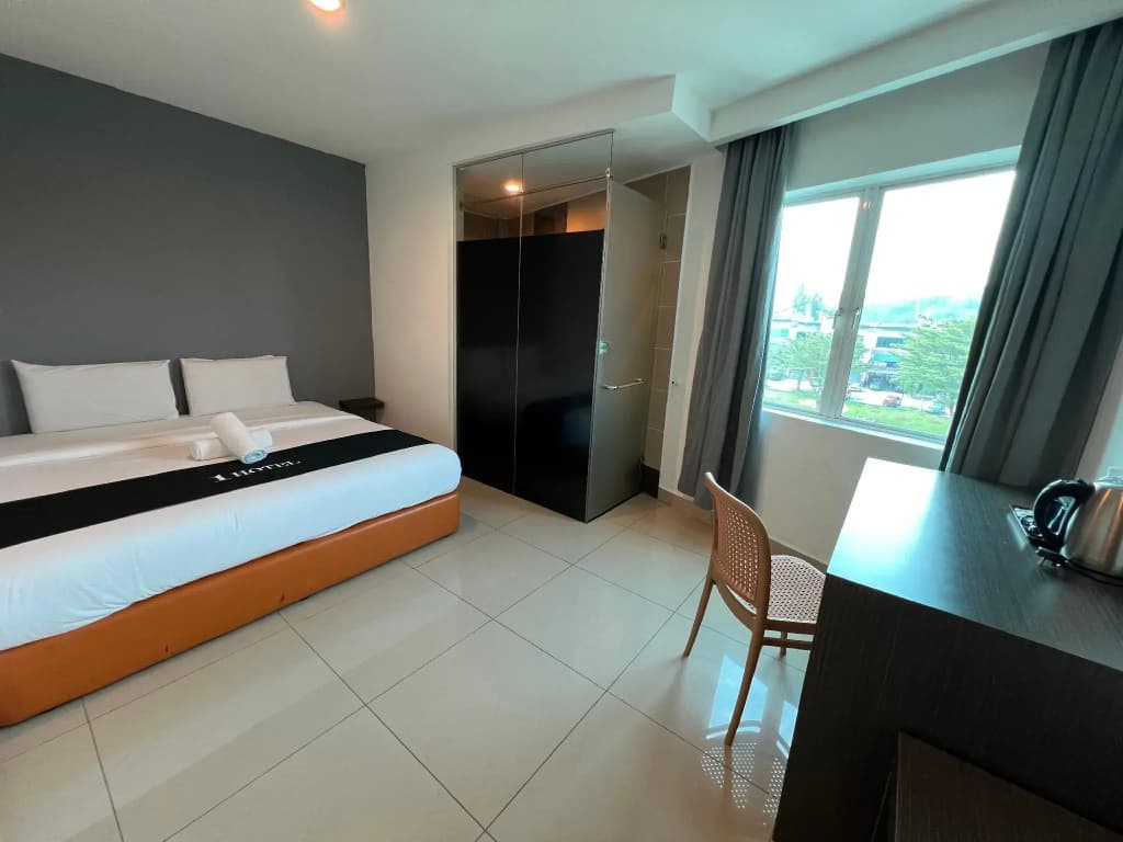1 Hotel Mahkota Cheras - photo 4
