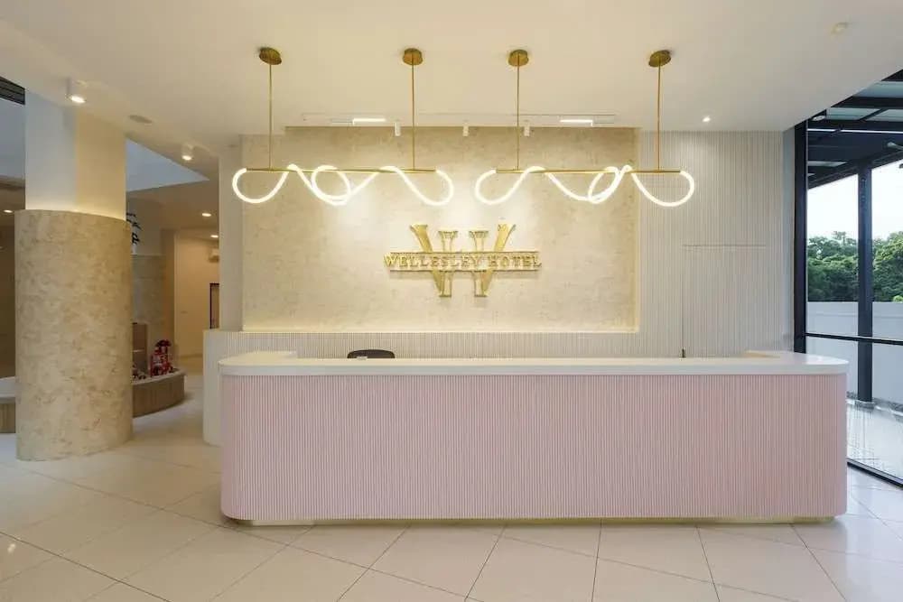 Wellesley Hotel - photo 31