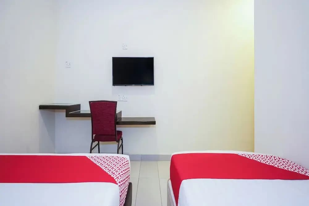 Dancenter Near Petronas Kampung Koh, Jj Hotel - photo 31