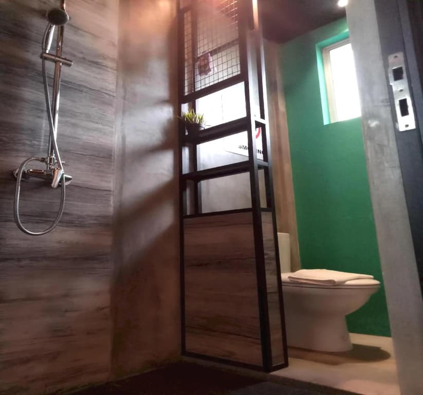 Tube Hotel Melaka - photo 20