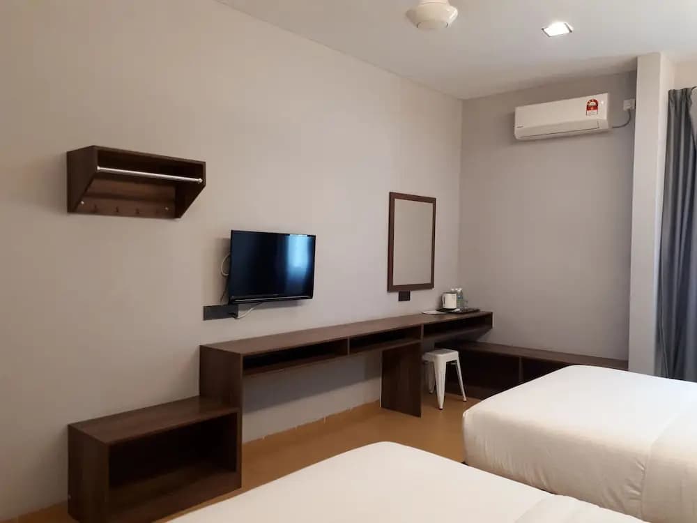 OYO 89443 Lumut Hotel - photo 6