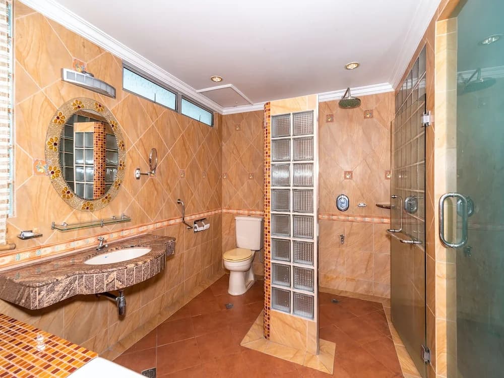 Hotel Holiday Park by OYO Rooms - photo 9
