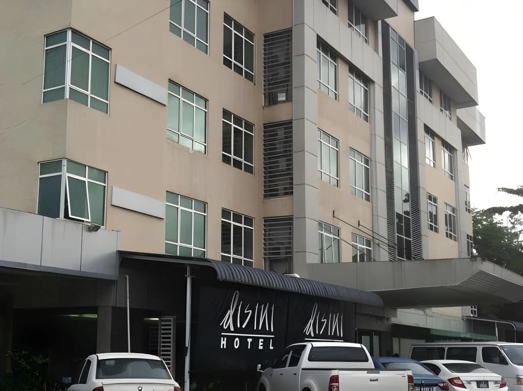 Disini Hotel - photo 1