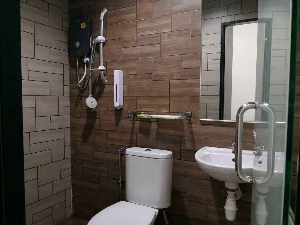 D'Metro Hotel - photo 8