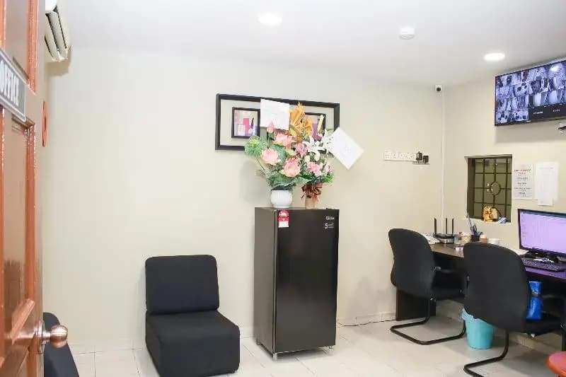 Prima Saujana Budget Hotel by Rooms - photo 9