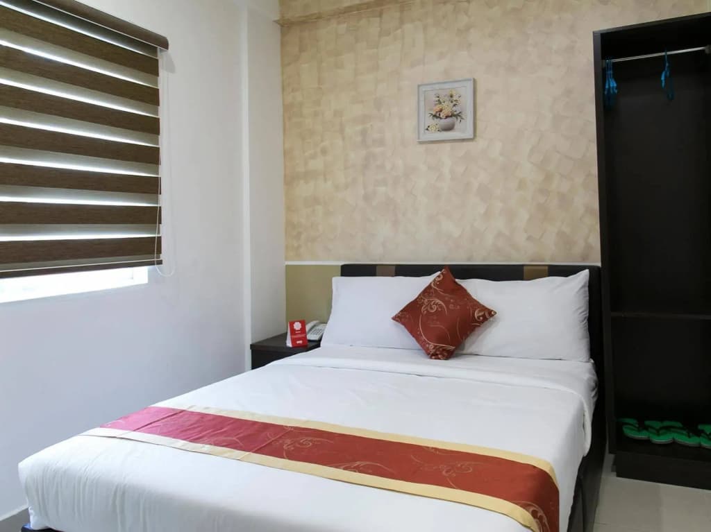 Global Inn Hotel - photo 4