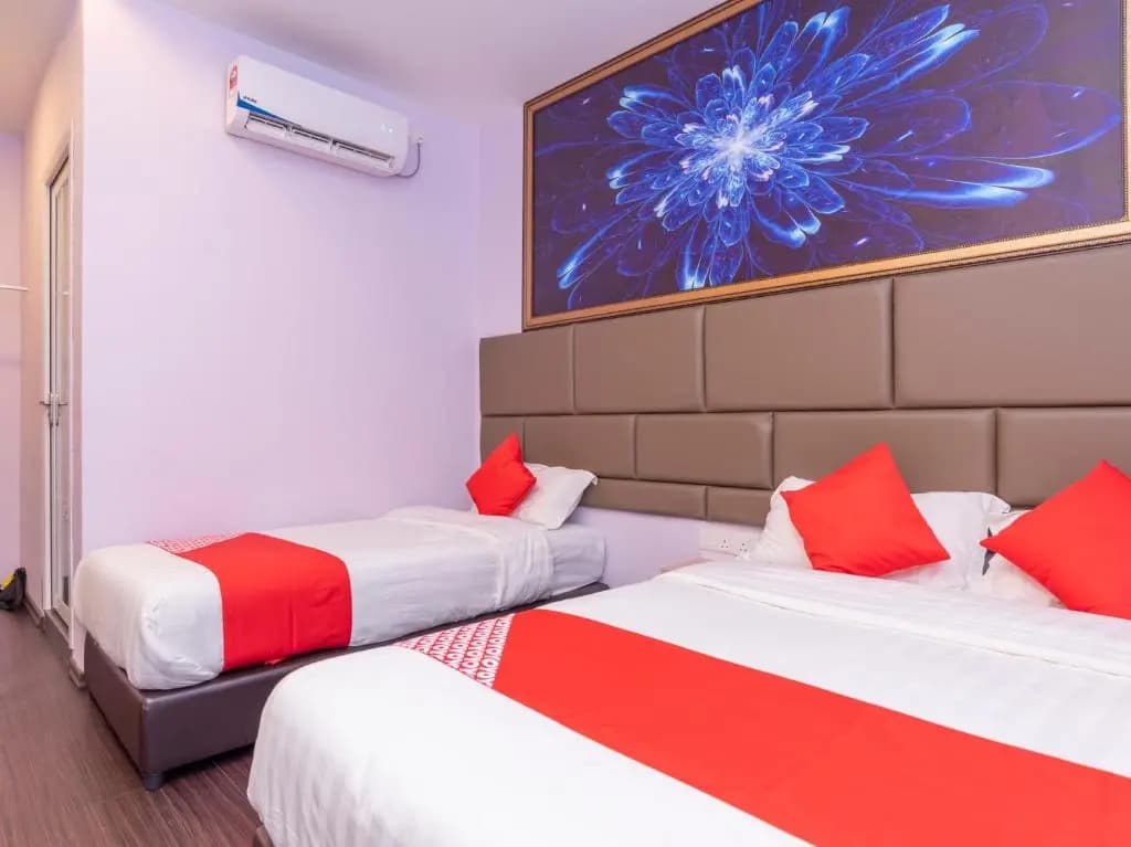 OYO 89423 Zenz Hotel - photo 4