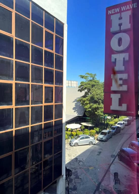 New Wave Hotel Melawati - photo 21