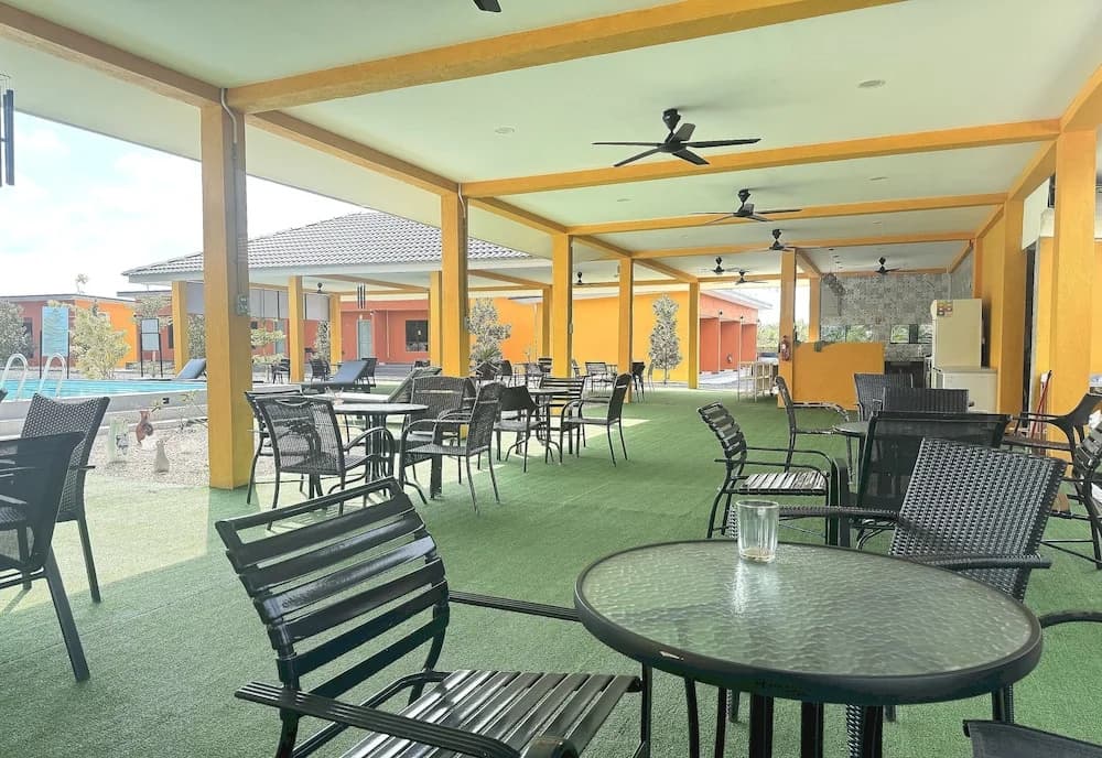 Capital O 90949 Pelangi Beach Resort Mersing - photo 25