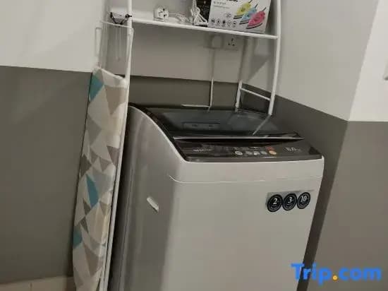 HIJAU Geniehome 2BR1studio Free 99mbps WIFI and Carpark at Utropolis Shah Alam - photo 3