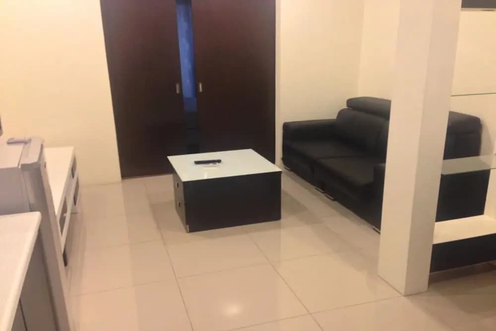 Royal Apartments at Taragon KL - photo 6