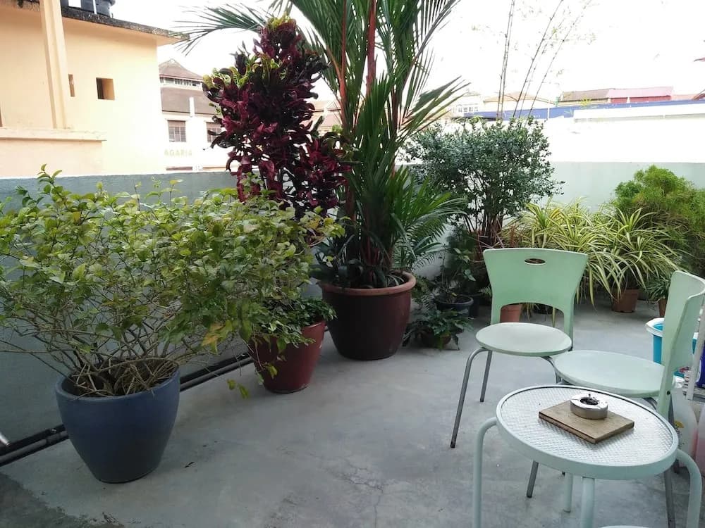 Sojourn Beds & Cafe - Hostel - photo 17