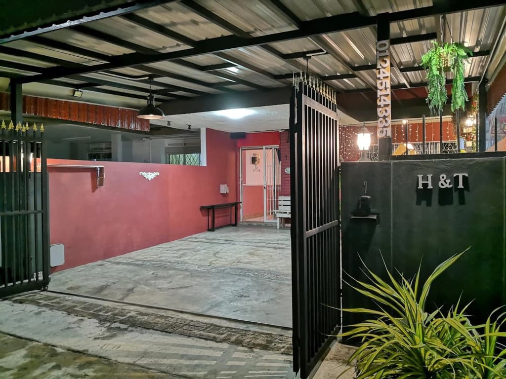 H&T Vintage Decor Homestay - photo 13